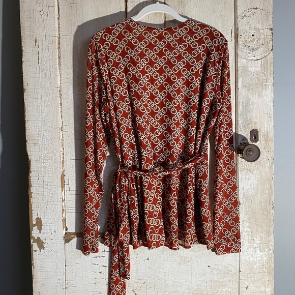 cabi Ringleader Wrap Top - Size M - Picture 7 of 7